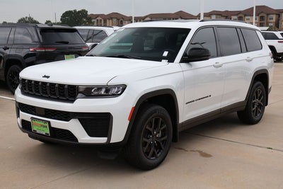 2026 Jeep Grand Cherokee Laredo