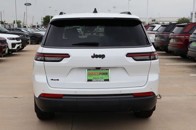 2026 Jeep Grand Cherokee Laredo