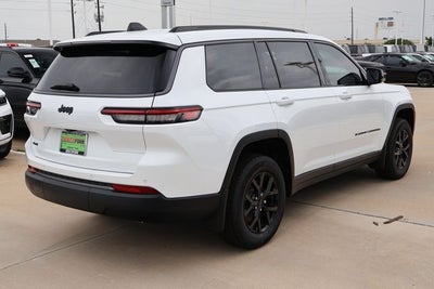 2026 Jeep Grand Cherokee Laredo