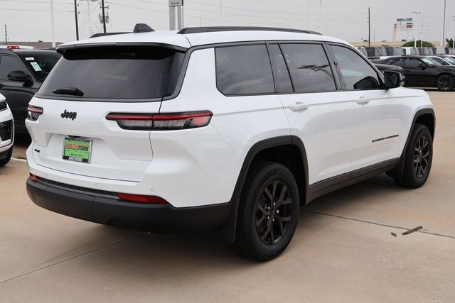 2026 Jeep Grand Cherokee Laredo