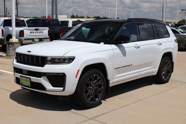 2026 Jeep Grand Cherokee Summit
