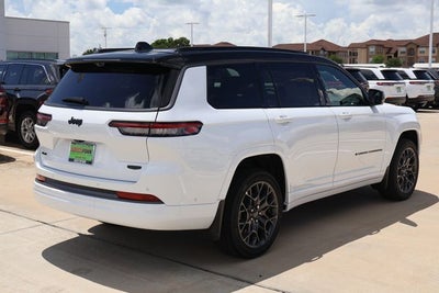 2026 Jeep Grand Cherokee Summit