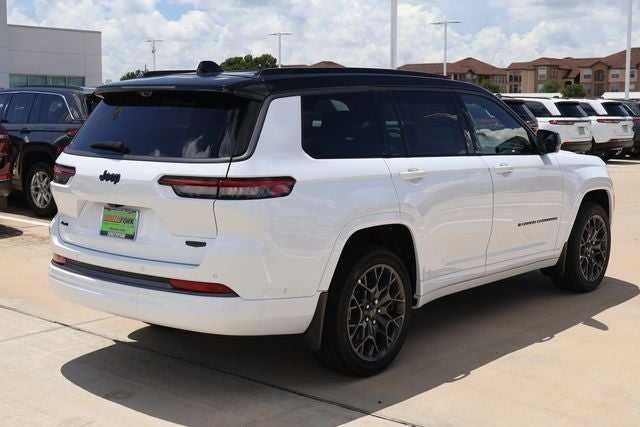 2026 Jeep Grand Cherokee Summit
