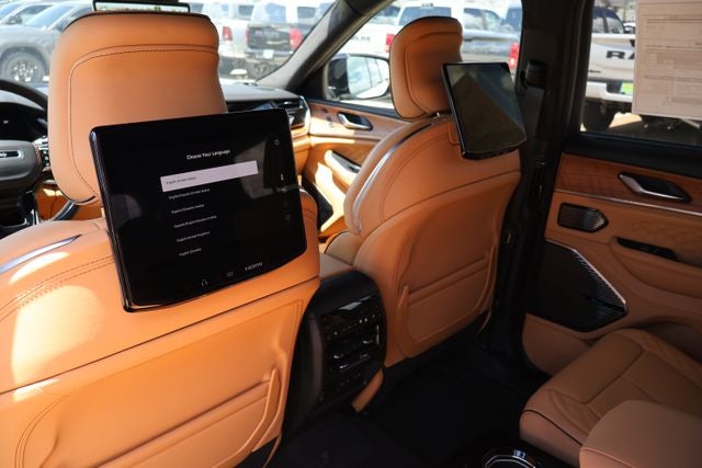 2026 Jeep Grand Cherokee Summit