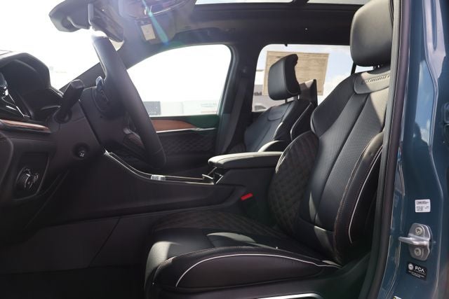 2026 Jeep Grand Cherokee Summit