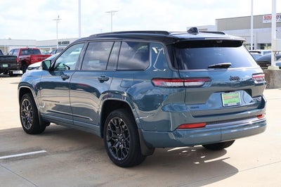 2026 Jeep Grand Cherokee Summit