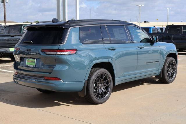 2026 Jeep Grand Cherokee Summit