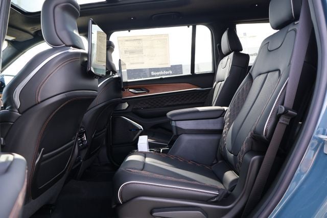2026 Jeep Grand Cherokee Summit