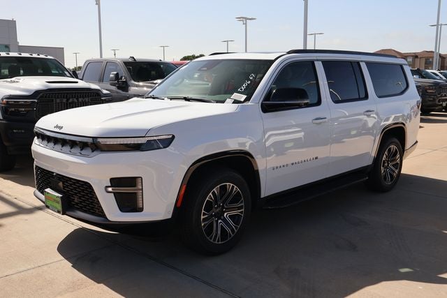 2026 Jeep Grand Wagoneer 4x2