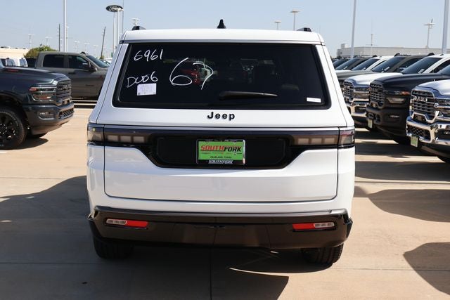 2026 Jeep Grand Wagoneer 4x2