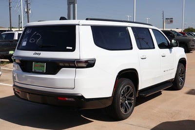 2026 Jeep Grand Wagoneer 4x2