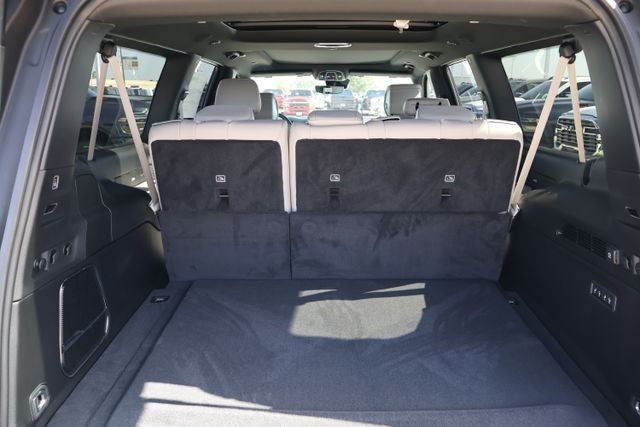 2026 Jeep Grand Wagoneer 4x2