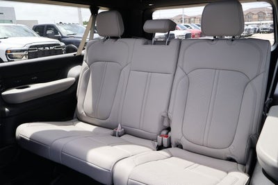 2026 Jeep Grand Wagoneer 4x2