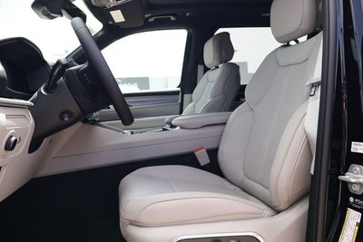 2026 Jeep Grand Wagoneer 4x2