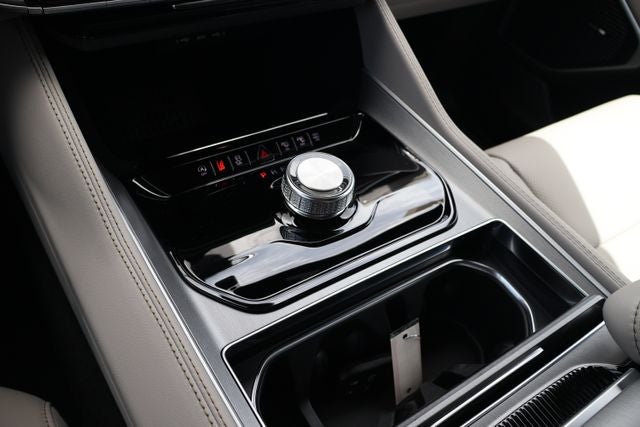 2026 Jeep Grand Wagoneer 4x2