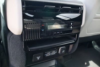 2026 Jeep Grand Wagoneer 4x2