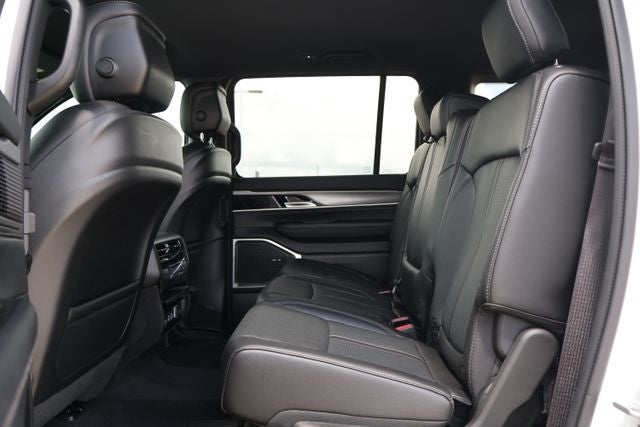 2026 Jeep Grand Wagoneer 4x4