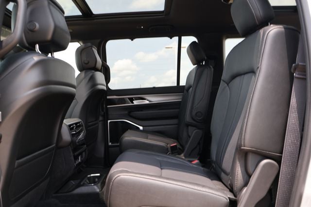 2026 Jeep Grand Wagoneer Limited Reserve