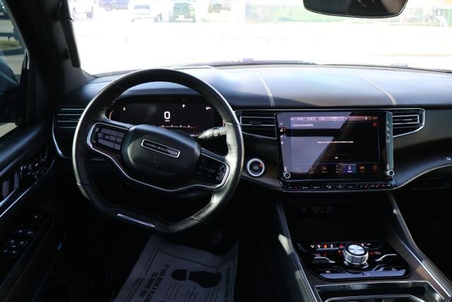 2023 Jeep Grand Wagoneer Base