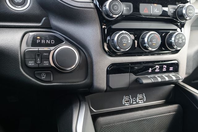 2027 RAM Ram 1500 Express