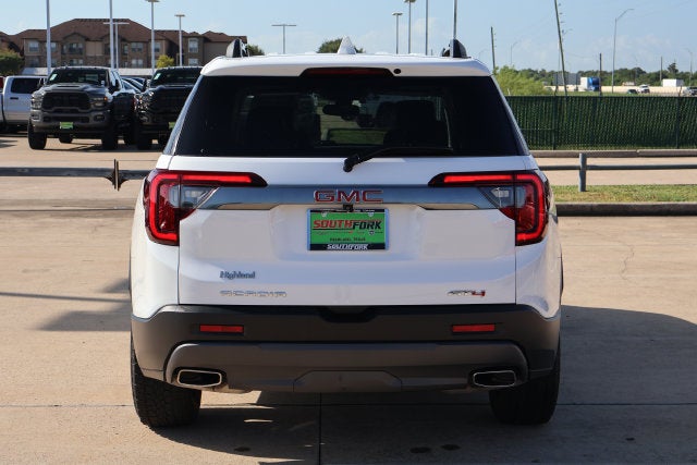 2023 GMC Acadia AT4