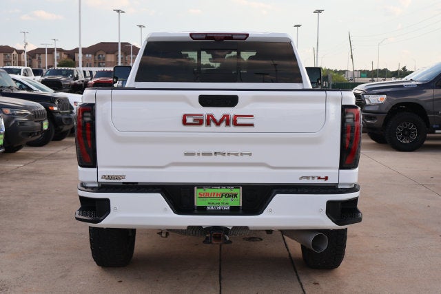 2025 GMC Sierra 2500HD AT4