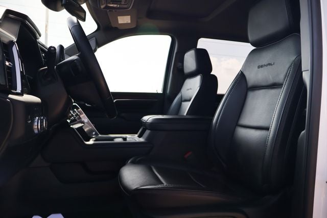 2025 GMC Sierra 2500HD Denali