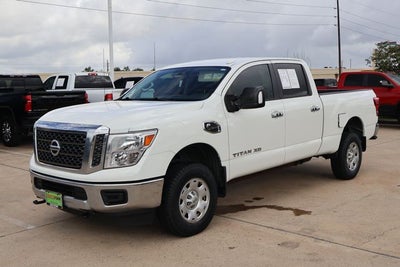2018 Nissan TITAN XD SV