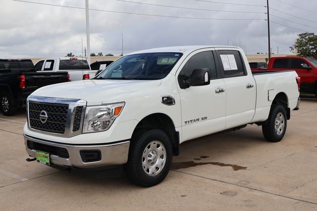 2018 Nissan TITAN XD SV