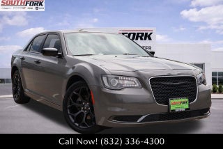 2019 Chrysler 300 Touring