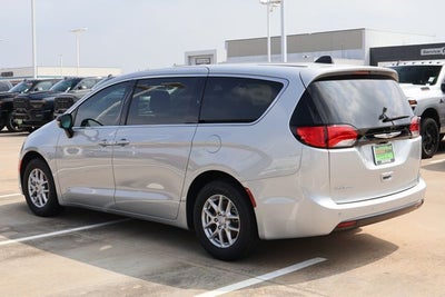 2026 Chrysler Voyager LX