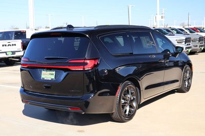2026 Chrysler Pacifica Limited