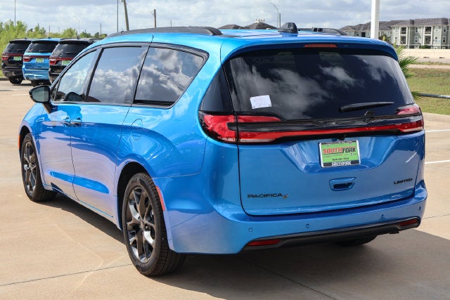 2027 Chrysler Pacifica Limited