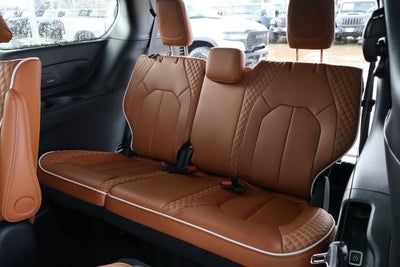 2026 Chrysler Pacifica Pinnacle