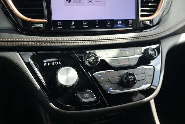 2027 Chrysler Pacifica Pinnacle