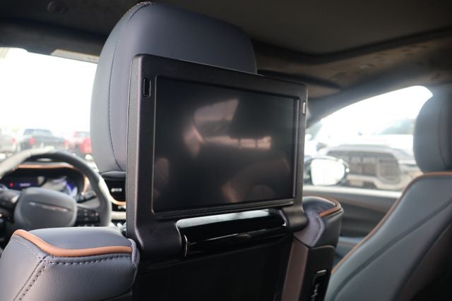 2027 Chrysler Pacifica Pinnacle