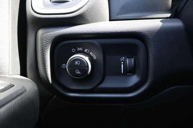 2026 RAM Ram 2500 Tradesman Black Express