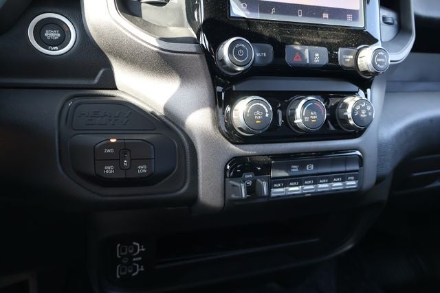 2026 RAM Ram3500 Chassis Tradesman