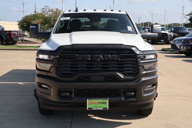 2026 RAM Ram3500 Chassis Tradesman