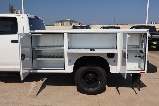 2026 RAM Ram3500 Chassis Tradesman