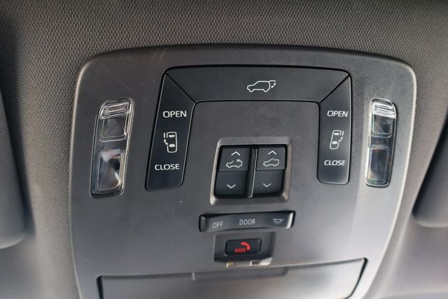 2024 Toyota Sienna XSE 8 Passenger