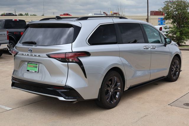 2024 Toyota Sienna XSE 8 Passenger