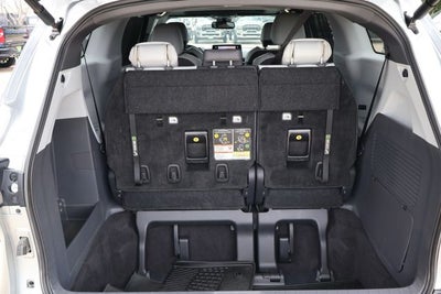 2024 Toyota Sienna XSE 8 Passenger