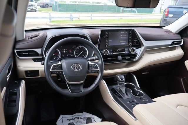 2022 Toyota Highlander XLE
