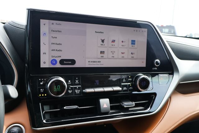 2024 Toyota Highlander Platinum