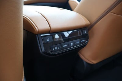 2024 Toyota Highlander Platinum