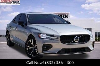 2024 Volvo S60 B5 Core Dark Theme
