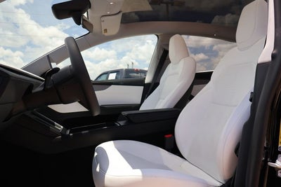2026 Tesla Model Y Premium