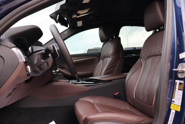 2022 BMW 540 540i