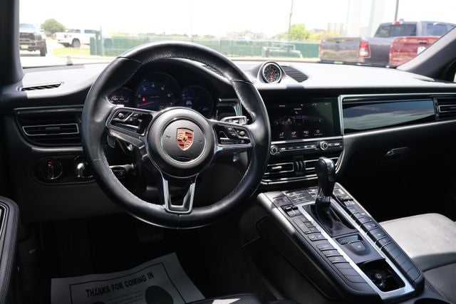 2020 Porsche Macan Base